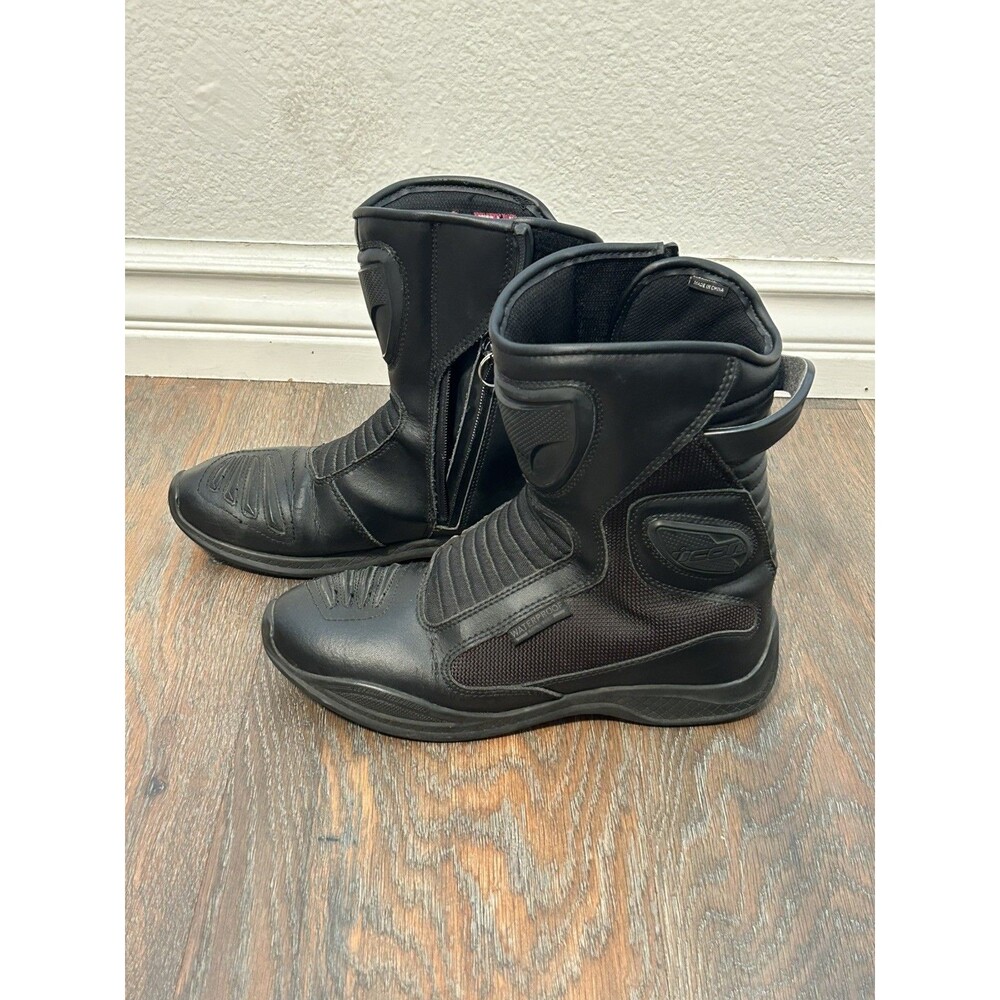 Icon Reign Black Leather Waterproof Side Zip Motorcycle Boot Women Size 9 EUC
